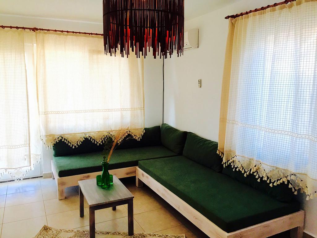 Derin Apart Aparthotel Bozburun Bilik gambar